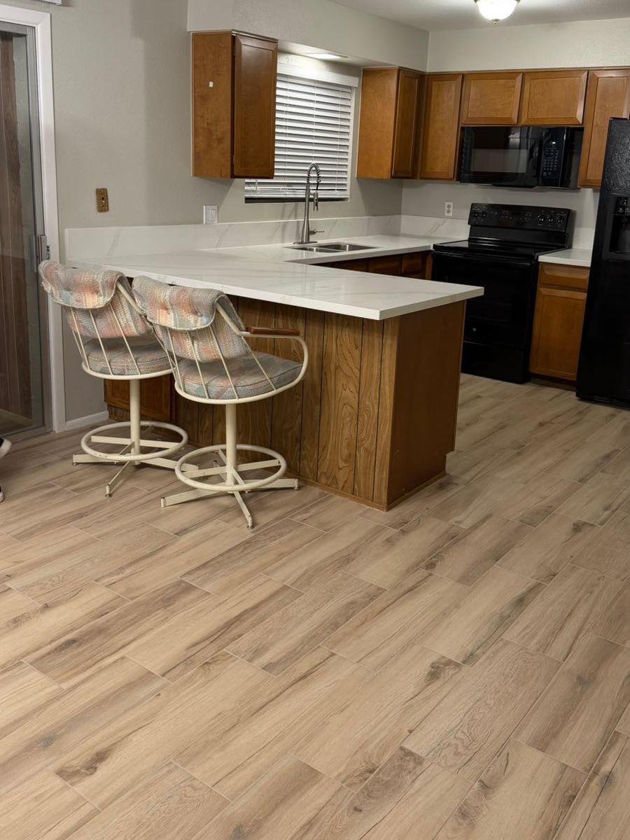 Kitchen remodel: new countertop and floor — After